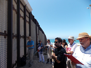 Faith Leaders Pray for Central American Children on Both Sides of Border Fence